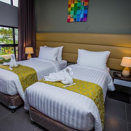 Hotel Costa Brava Tacloban Exterior photo