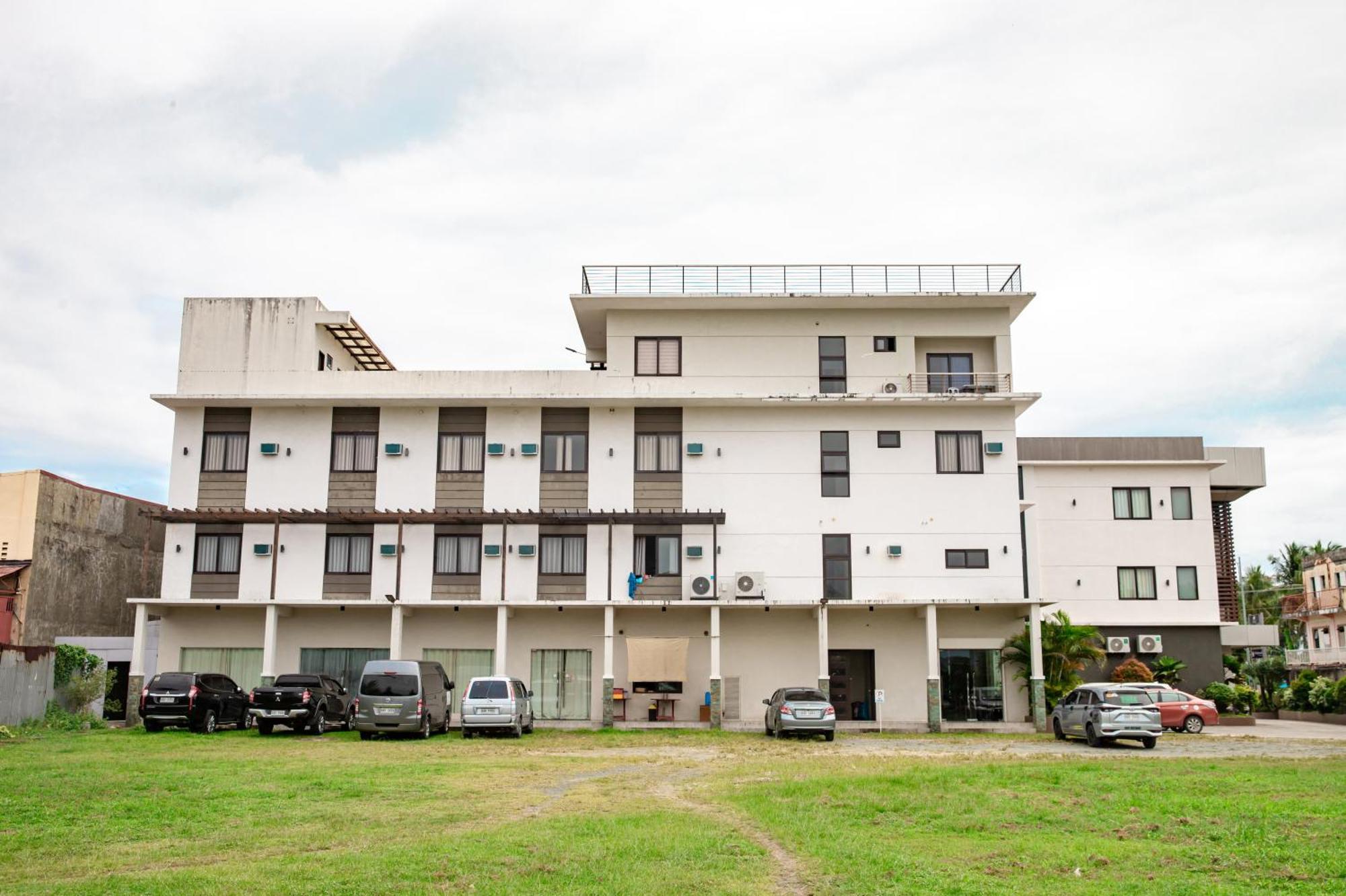 Hotel Costa Brava Tacloban Exterior photo