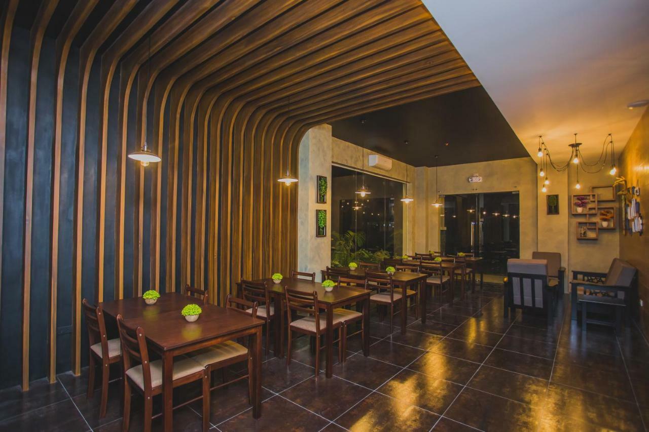 Hotel Costa Brava Tacloban Exterior photo